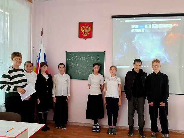 «И песни ходят на войну»